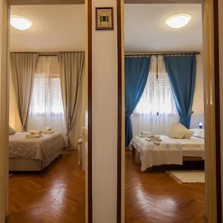 Superb 3 Bedrooms, 2 Baths With Terrace And Free Parking Appartamento *