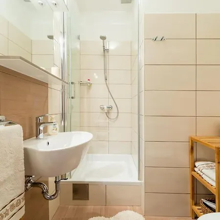 Superb 3 Bedrooms, 2 Baths With Terrace And Free Parking Appartamento Bol