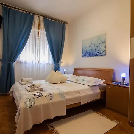 Appartamento Superb 3 Bedrooms, 2 Baths With Terrace And Free Parking